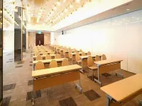 โรงแรมคราวน์ ฮิลส์ ฮิเมจิ
