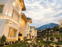 The Riviera Hotel Pahalgam - parking