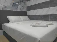 Port Dickson Seafront Hotel - 2-Star