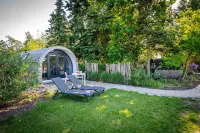 Unique Nature Lodge with Private Sauna and Unobstructed Views Hotels in 