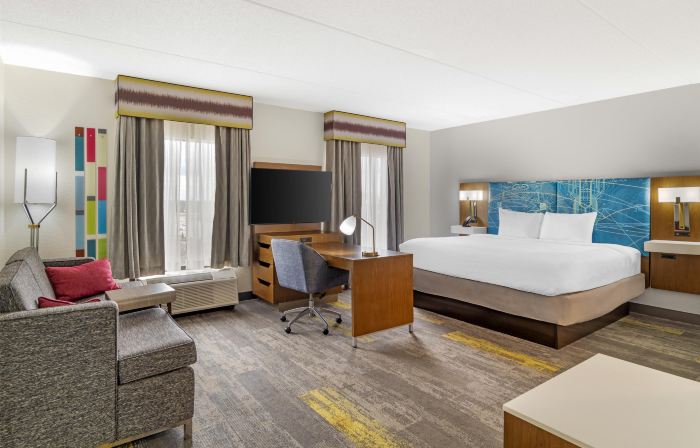 Hampton Inn & Suites Augusta West