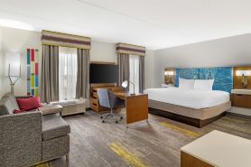 Hampton Inn & Suites Augusta West