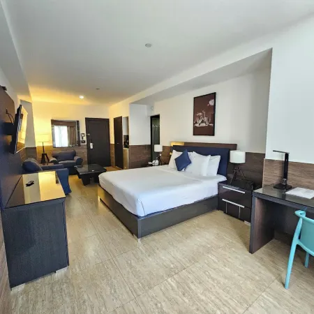 Beverly Hills: Hotel and Business