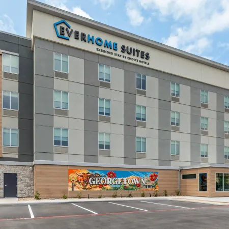Everhome Suites Georgetown - Austin