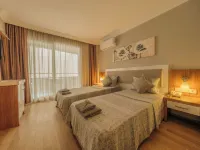 نوفيس هوتل كليوباترا Hotels near شاطئ كليوباترا