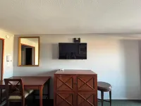 Royal Inn Linden Hotele w: Cass County