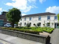 Peartree Serviced Apartments Hotels in Salisbury