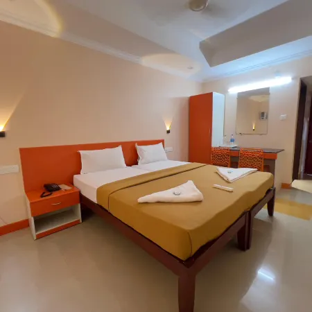 Kalluvalappil Holiday Inn