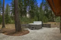 4BR Luxe Home Chefs Kit Hottub Firepit Gamerm - 4-Star