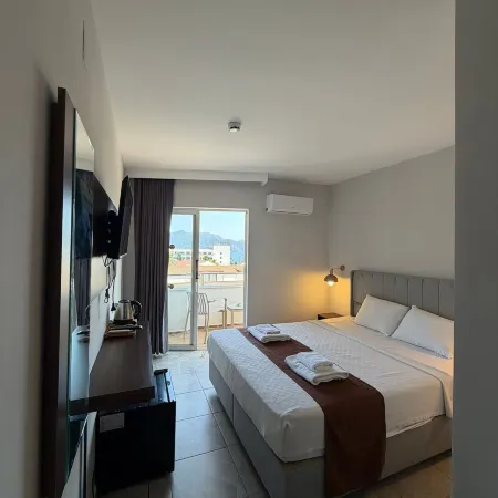 Avisos Hotel&Apartments
