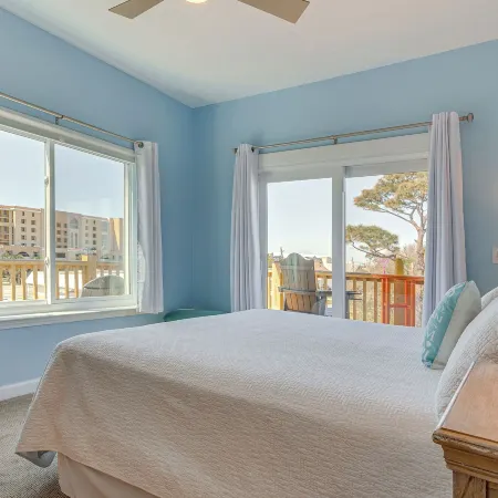 Water View Dauphin Island Condo w/ Boat Slips