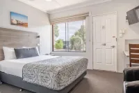 Nicholas Royal Motel - No Pets Allowed - 3-Star