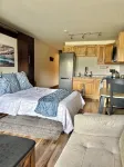 Amazing WATERFRONT GETAWAY with Views of Gorgeous Flathead Lake - 3 tähden