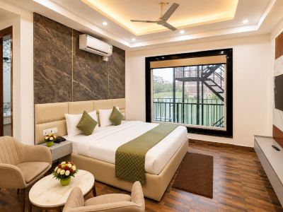 Mazestic Bay Hotel & Banquet