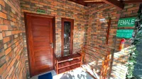 Joni Ubud Hostel - Bintang 2