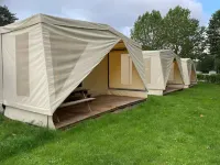Cozy Coco Sweet Glamping Tent for 4 - Pools