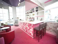 Cardiff Bute Terrace Hotel by Belvilla - parking