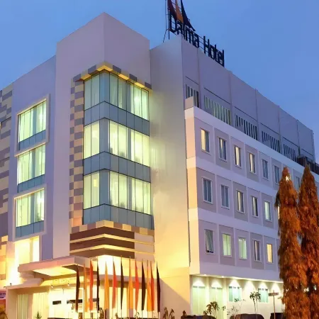 Daima Hotel Padang