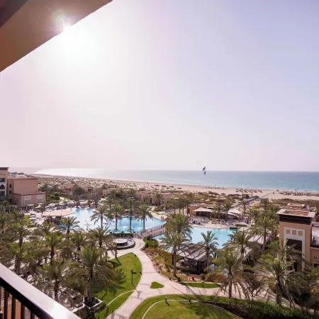 Saadiyat Rotana Resort & Villas