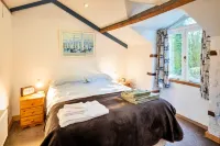 Romantic Lyme Regis Couple's Hideaway - 3-Star
