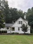 Beautifully remodeled 3BR Home in Raleigh's North Hills Dining &Shopping area - อ่างจากุชชี่