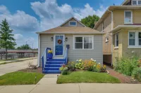 Pet Friendly: 8 Mi to Chicago - Fenced Backyard! - 3-Star