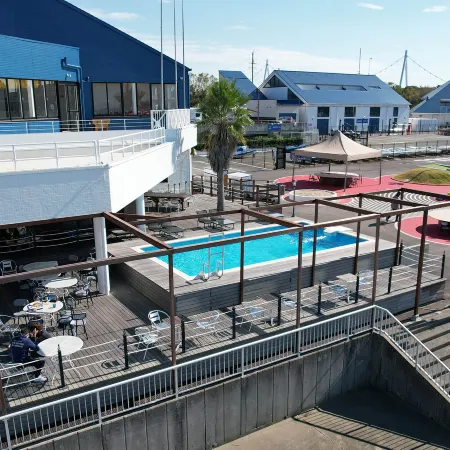 Osaka Hokko Marina Hull