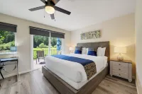 West Sonoma Inn & Spa - Kitchens