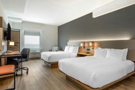 Four Points by Sheraton Newark Airport