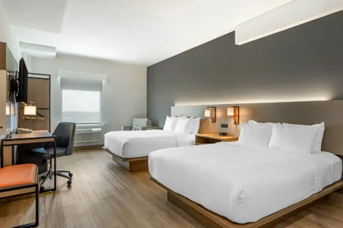 Four Points by Sheraton Newark Airport - bar