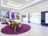 Ilunion Suites Madrid Hotels near Chamartín