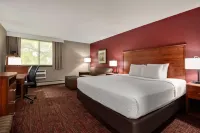 Ramada by Wyndham Grand Forks - 3-Star