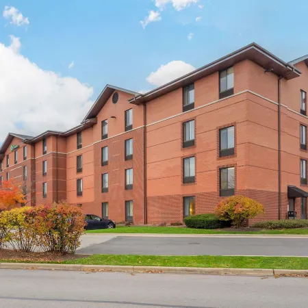 Extended Stay America Suites - Chicago - Lombard - Yorktown Center