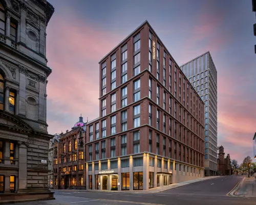 AC Hotel Glasgow Hotel dekat Lapangan George