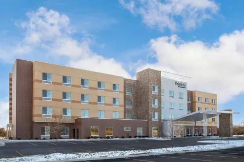 Fairfield Inn & Suites Detroit Taylor - Parking