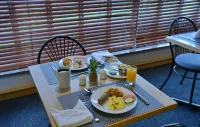Road Lodge Potchefstroom - breakfast