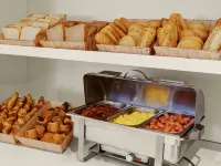 B&B HOTEL Zaragoza Royal Hotels near Romareda