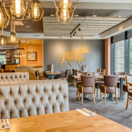 Premier Inn Bristol Parkway - M32