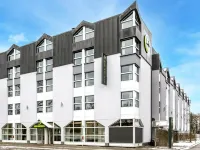 B&B HOTEL München-Schwabing Hotels near Leopoldstrasse