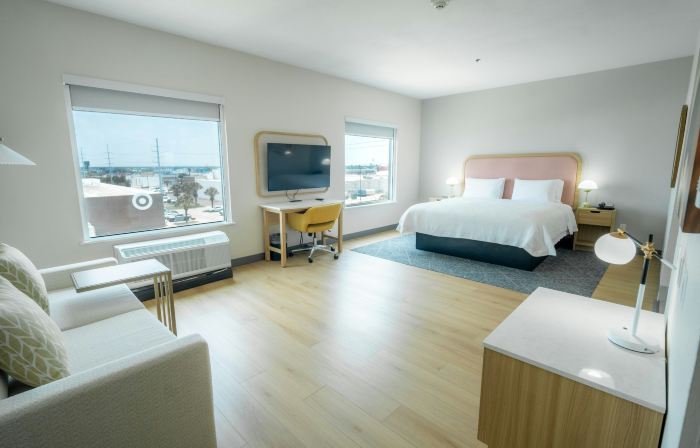 Hampton Inn & Suites Mission