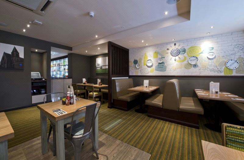 Premier Inn Glasgow Braehead photo 5