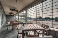 Holiday Inn TACOMA MALL by IHG - جاكوزي