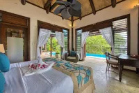 Savasi Island Resort - bar