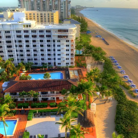 Beachcomber Resort & Club