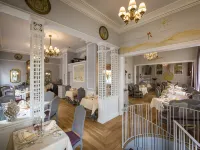 Hotel der Kleine Prinz Hotels near Drinking hall