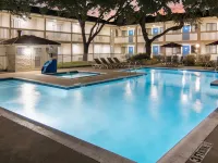 Motel 6 Addison, TX - Dallas Hotels in Addison
