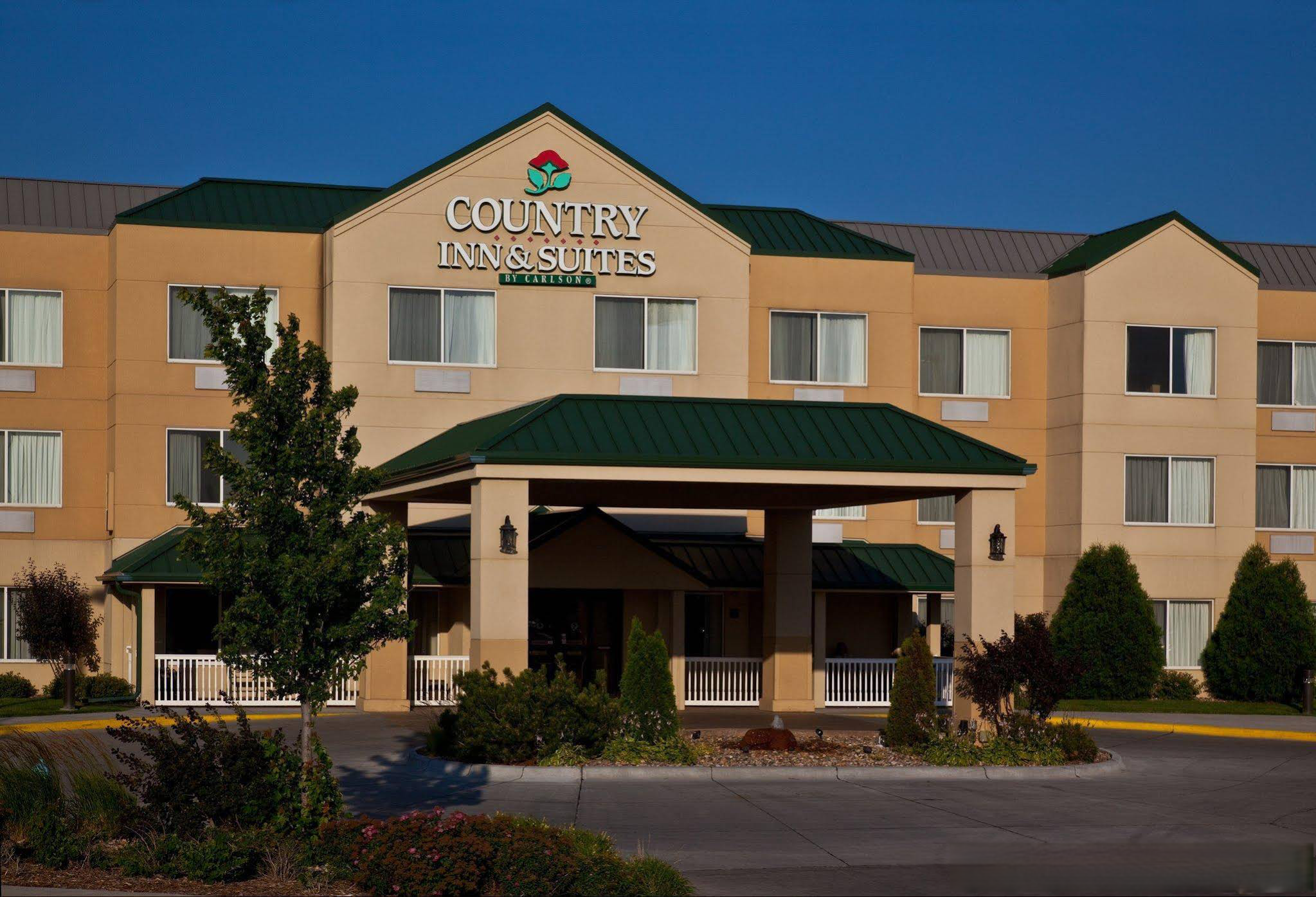 Country Inn & Suites by Radisson, Council Bluffs, IA