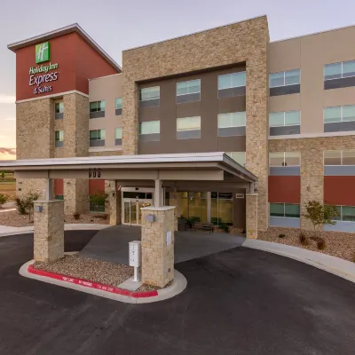 Holiday Inn Express & Suites SAN MARCOS SOUTH by IHG Hotels near Tanger Outlets San Marcos