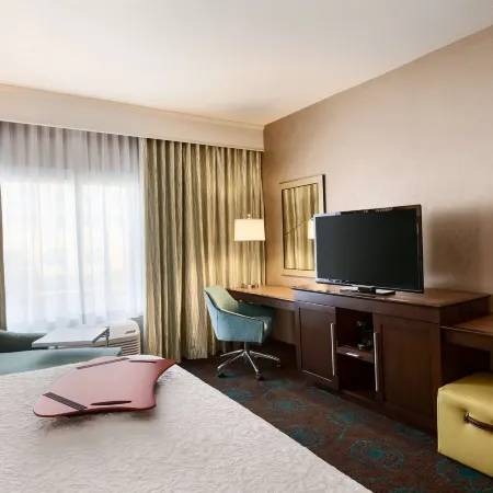Hampton Inn & Suites Portland/Hillsboro-Evergreen Park