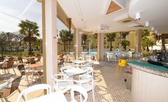 Praia da Lota Resort – Beachfront Apartments